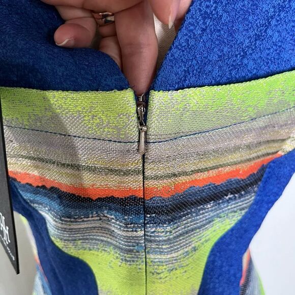 Stunning NWT Hilton Hollis Dress - Picture 6 of 12